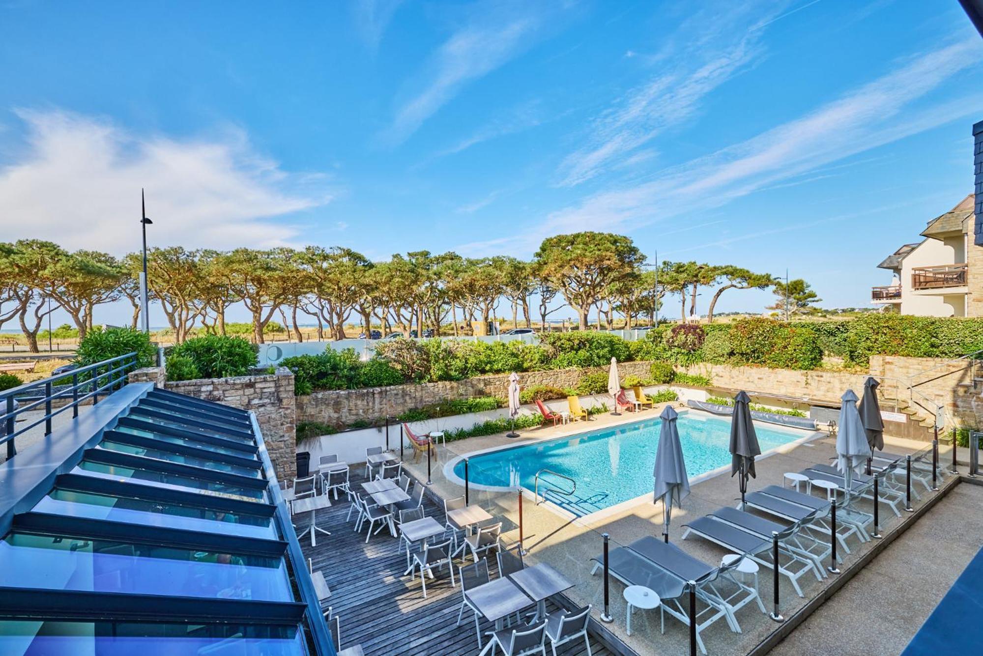 Le Churchill Hotel & Spa Carnac Exterior foto
